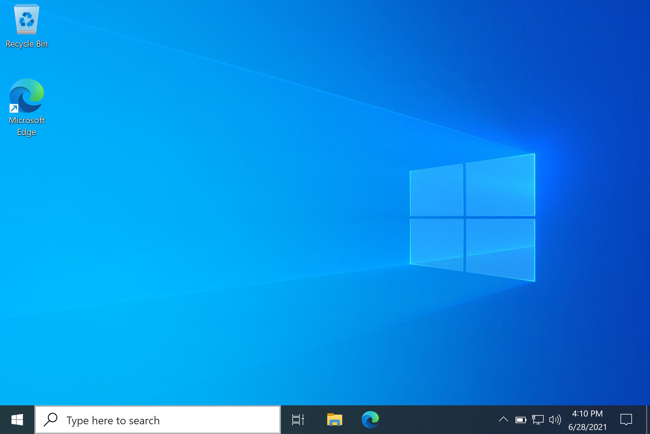 Windows 桌面，任务栏默认在最下方，桌面左上有“回收站”和“Microsoft Edge”的图标